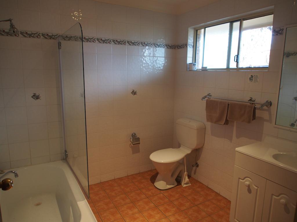 Cobar Town & Country Motor Inn Room photo