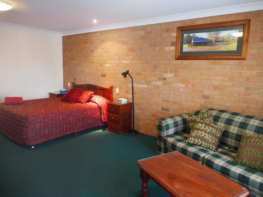 Cobar Town & Country Motor Inn Room photo